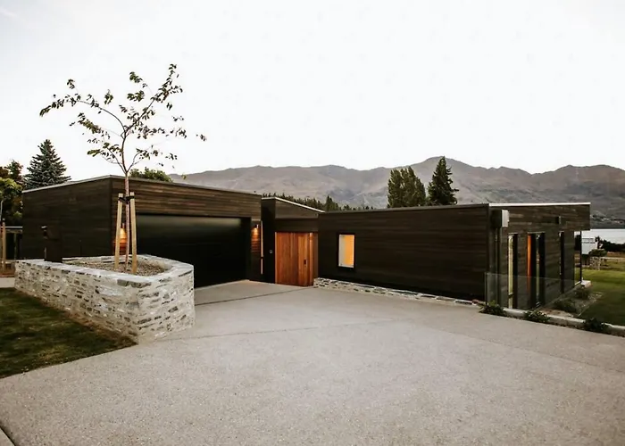 Three Peaks House - Release *